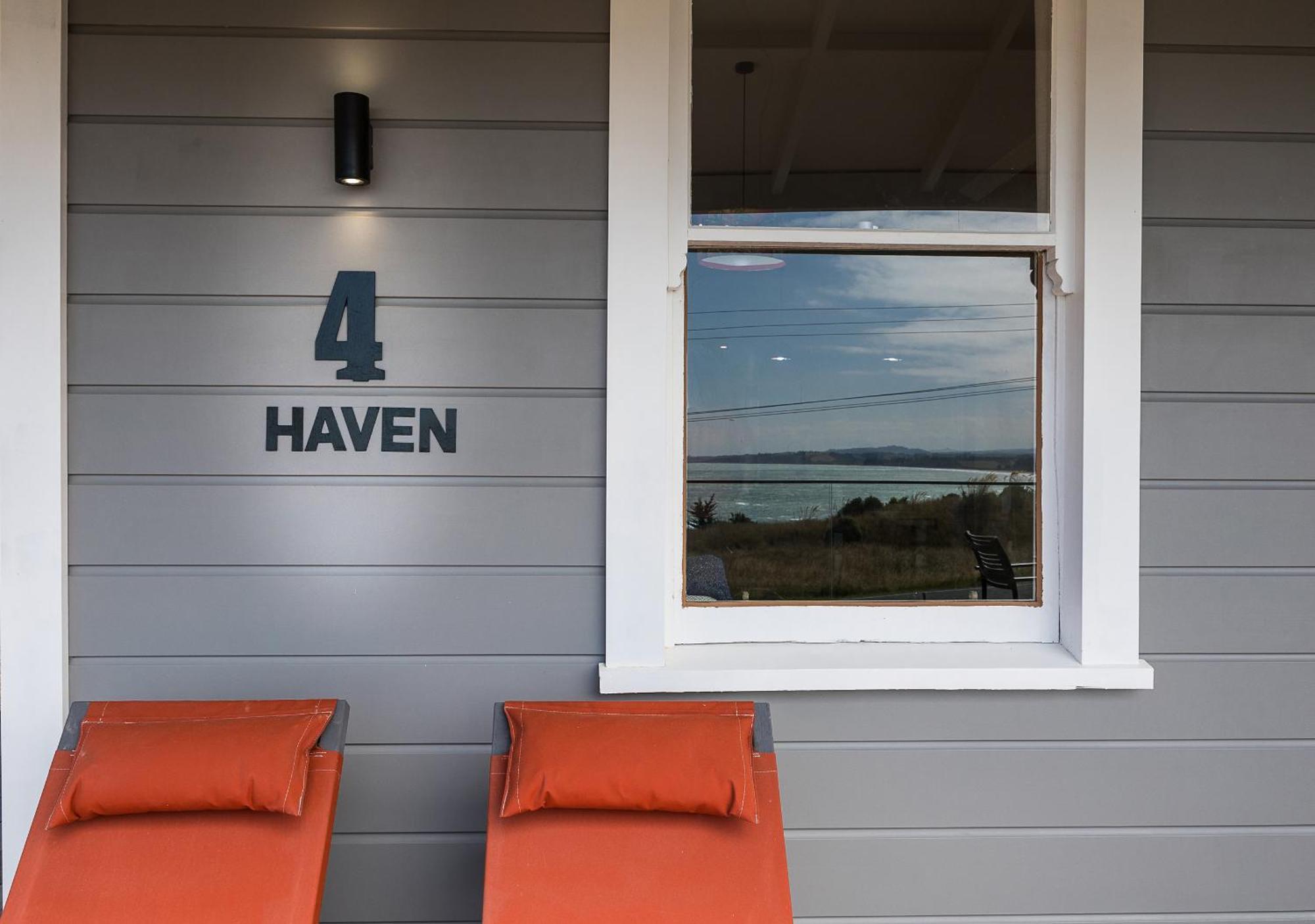 Moeraki Beach Haven - Otago Beachfront Home エクステリア 写真