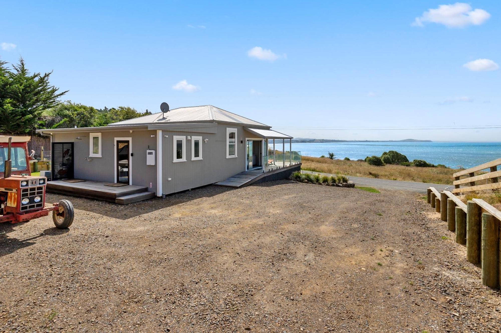 Moeraki Beach Haven - Otago Beachfront Home エクステリア 写真